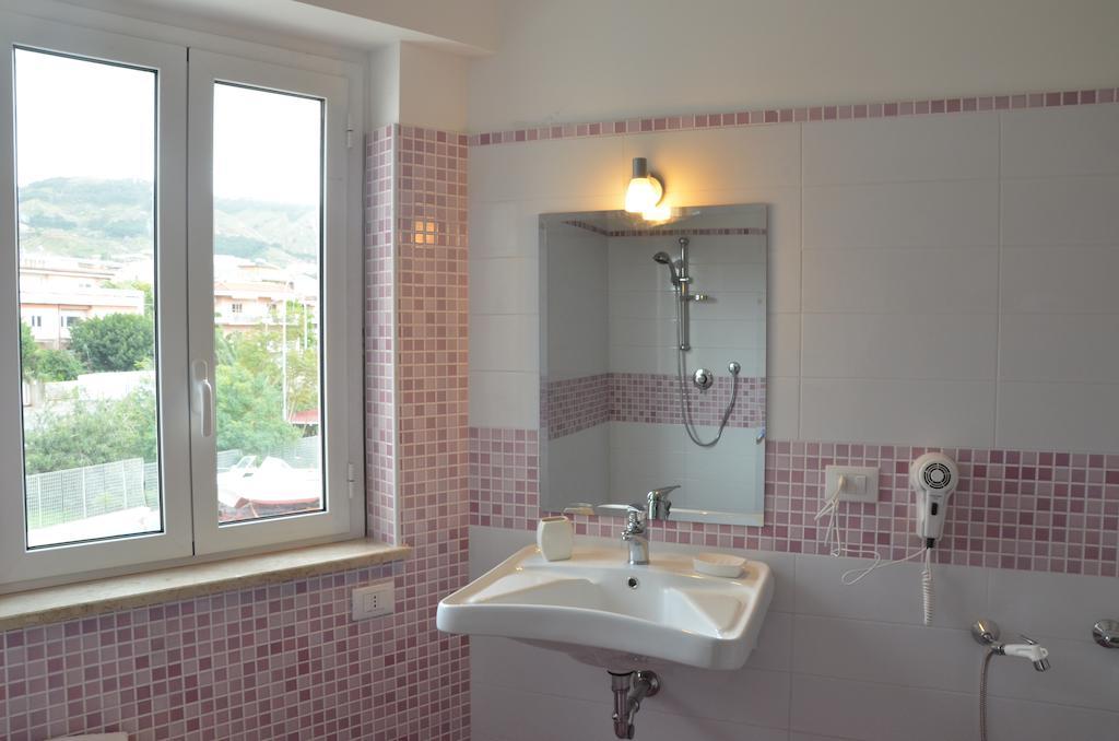 Hotel Residence Thalassa Reggio di Calabria Cameră foto